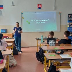 Workshopy kybernetickej bezpečnosti pre žiakov základných škôl