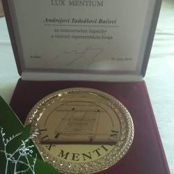 Peter Nemergut a Andrej Tadeáš Bača ocenení plaketou Lux mentium - Svetlo poznania