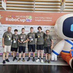 Máme dvojnásobných majstrov sveta - ROBOCUP 2025/26!