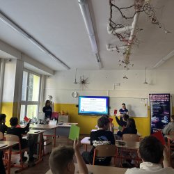 🔐 Bezpečne online – rovesnícke workshopy o nástrahách internetu
