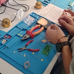 Mladí elektronici ukázali svoj talent v školskom kole Technickej súťaže mladých elektronikov