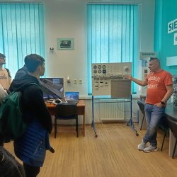 Founders Business tour